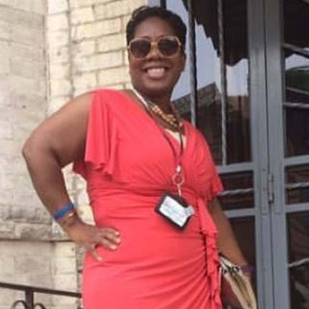 Meet your Posher, Danielle